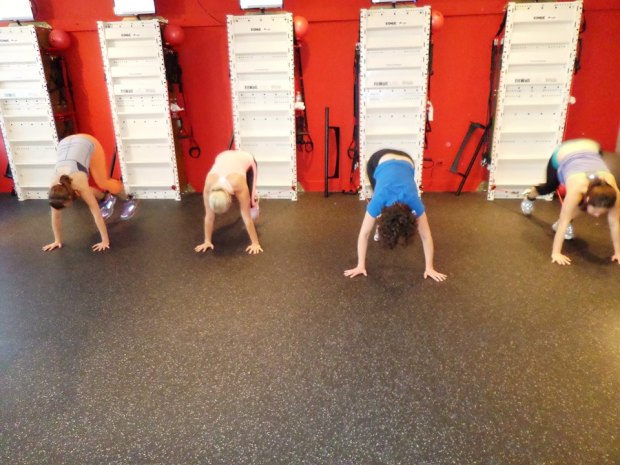 1376571_650271208327110_410973976_n